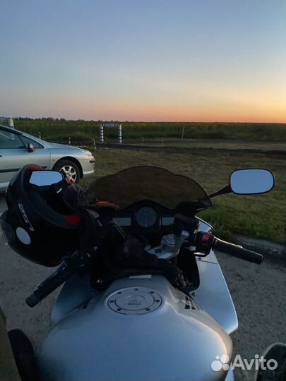 Продам мотоцикл VFR800