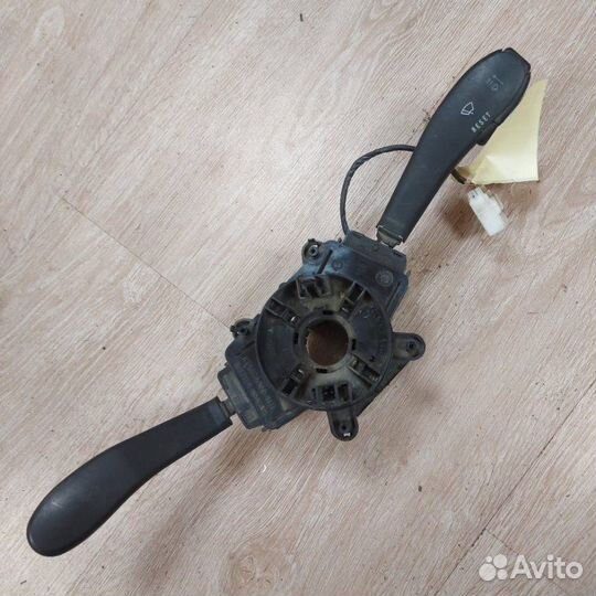 Подрулевой переключатель LADA Kalina 1118 седан