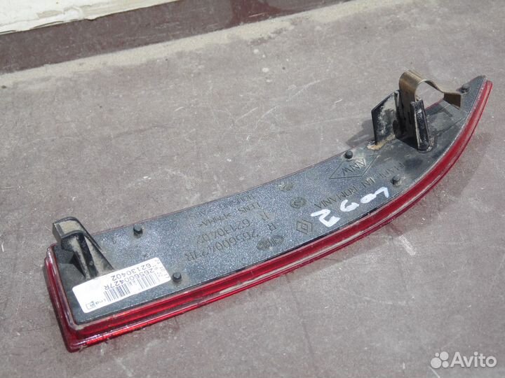 Катафот заднего бампера правый Рено Логан 2