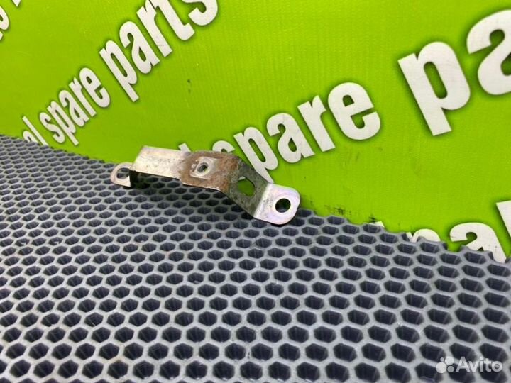 Кронштейн Mercedes-Benz C-Class S204 OM651.911 2.2