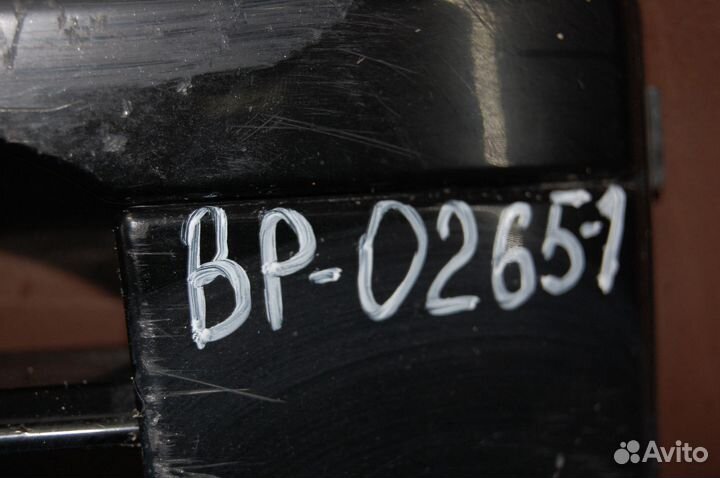 Решетка бампера переднего, левая - BMW X1 F48