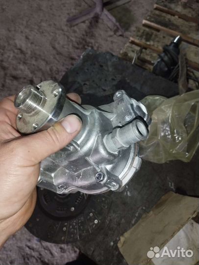 Водяной насос газ