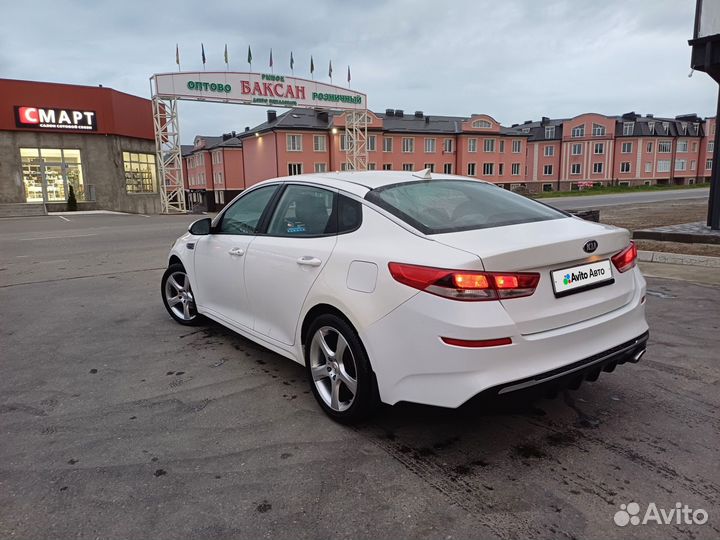 Kia Optima 2.0 AT, 2018, 200 000 км