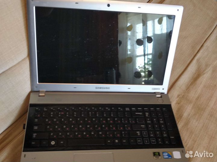 Ноутбук на запчасти