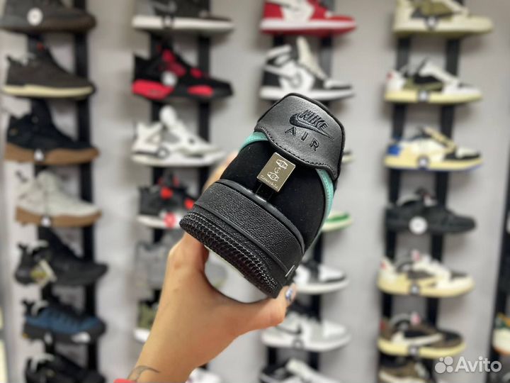 Кроссовки Nike Air Force 1 Tiffany & Co