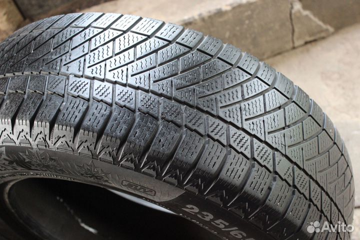 Continental ContiVikingContact 6 235/65 R17 108T