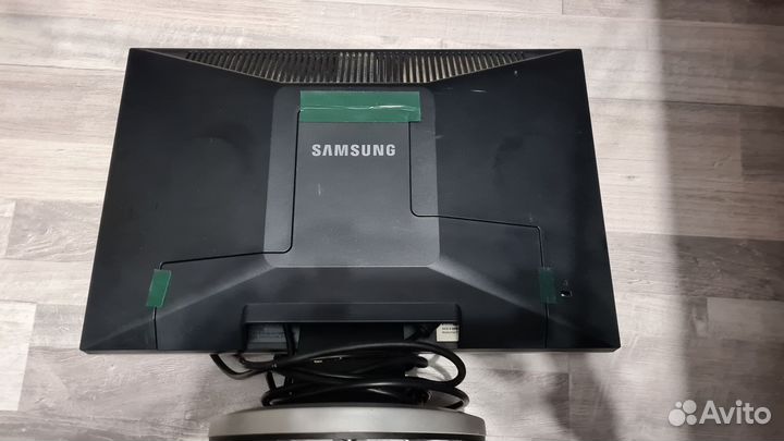 Монитор Samsung 19 дюймов