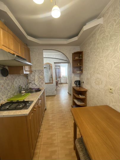3-к. квартира, 55 м², 1/3 эт.