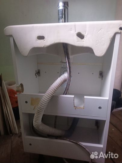 Тумба-раковина-смеситель