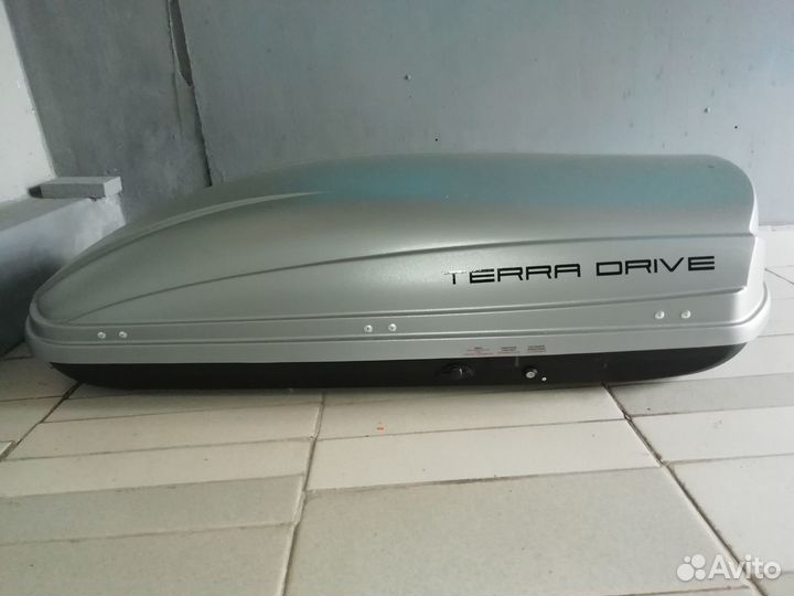 Автобокс на крышу автомобиля