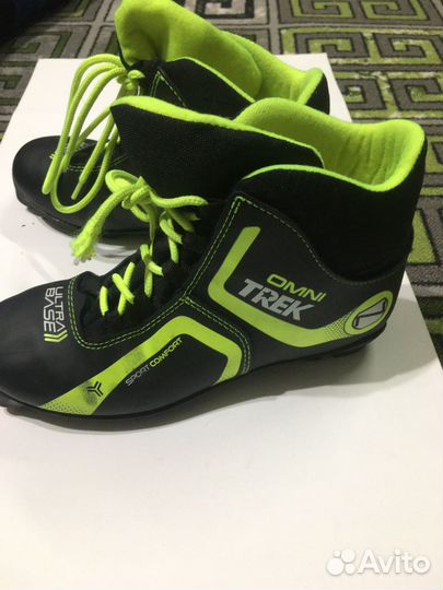 Лыжные ботинки