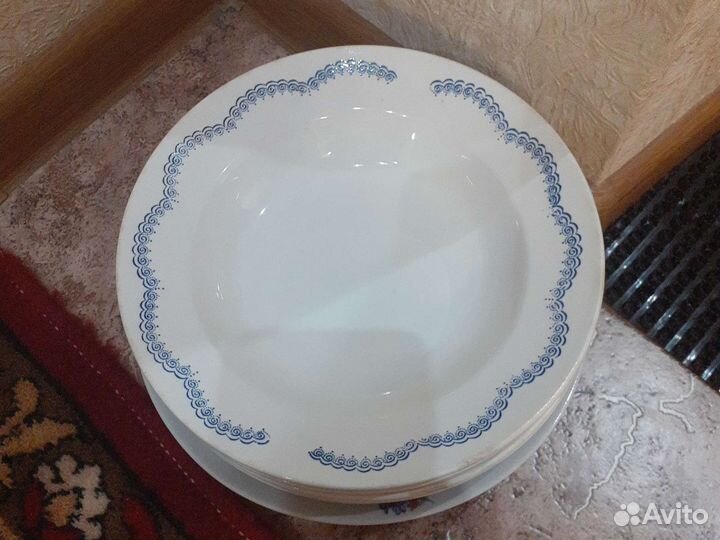 Тарелки плоские и суповые