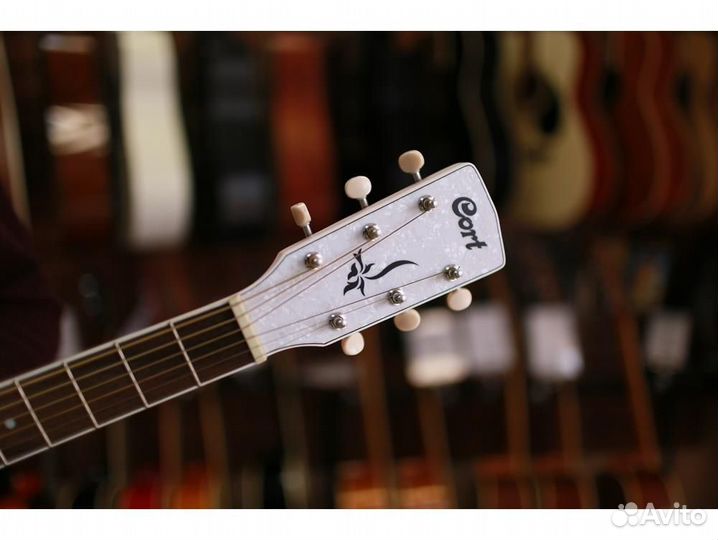 Cort Jade-Classic-ppop розовая электроакустическая