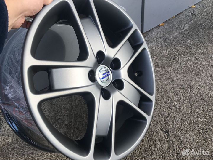 Диски Volvo R17 Zaurak S40 V50 C30 S80 XC70 V70