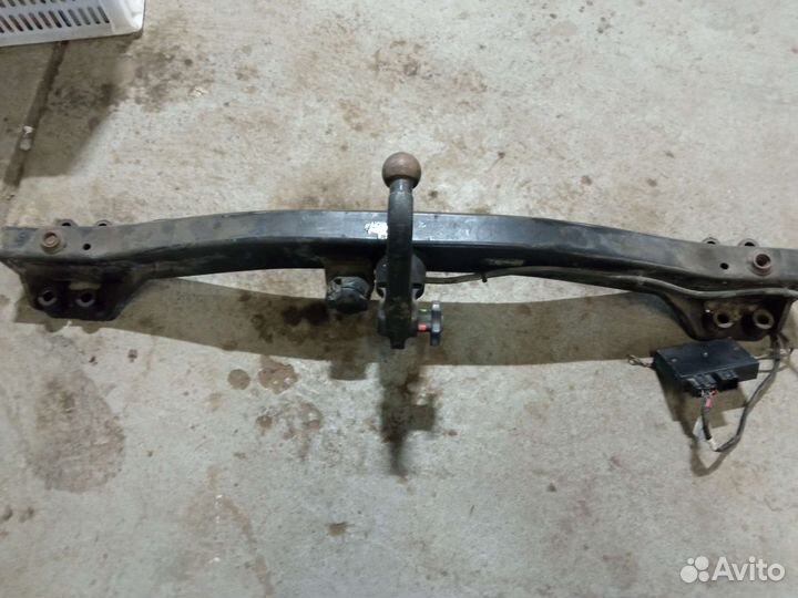 Фаркоп ауди фольцваген