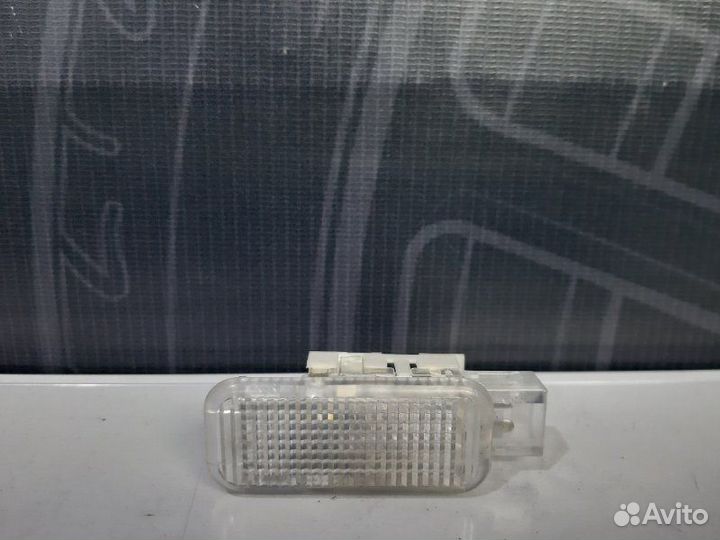 Плафон салона Audi A6 C6 AUK 2005