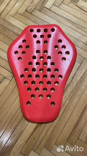 Набор защиты: наколенники, налокотники и для спины