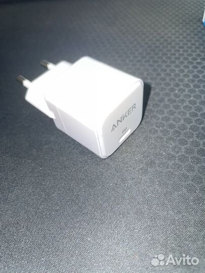 Зарядный блок iPhone anker 20w