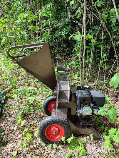 Измельчитель веток, щепорез