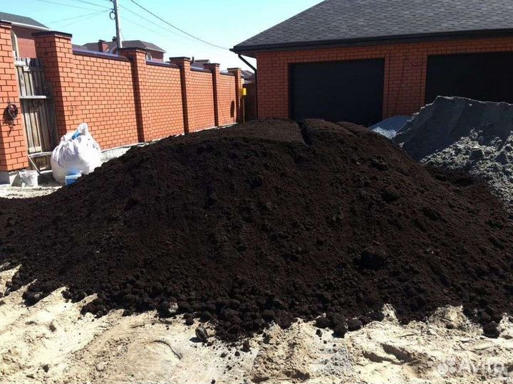 Плодородный чернозём фермерский Грунт песчаный