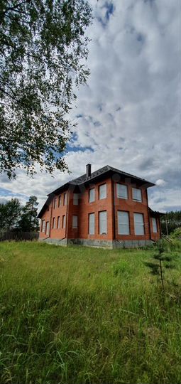 Коттедж 318,8 м² на участке 18 сот.