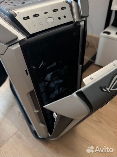 Cooler Master Cosmos C700M