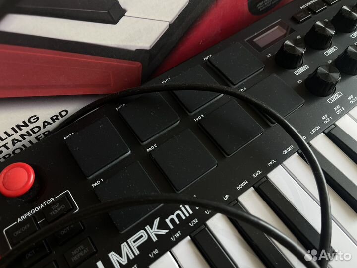 Midi клавиатура Akai MPK mini mk3