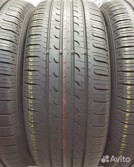Goodyear EfficientGrip 225/55 R19 99V