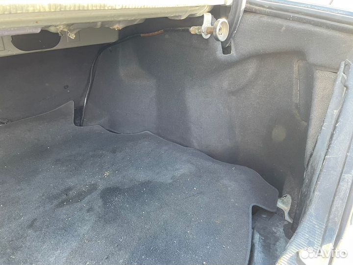 Обшивки багажника Mercedes C-class W203