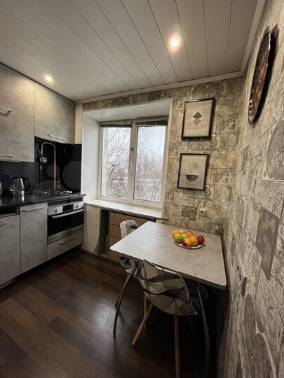 2-к. квартира, 40 м², 5/5 эт.