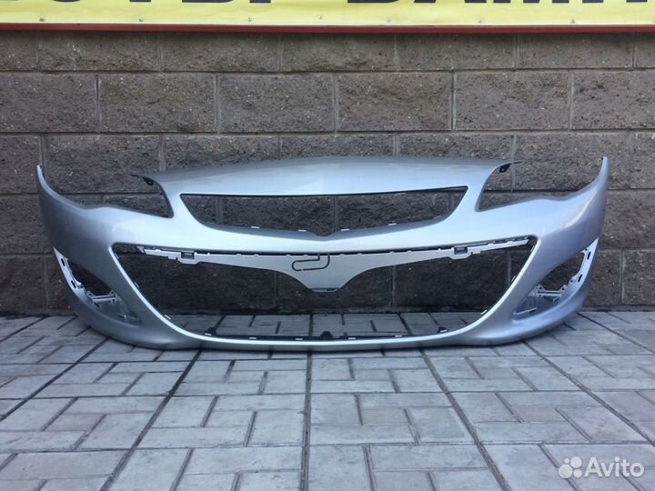 Бампер передний Opel astra j крашенный все цвета