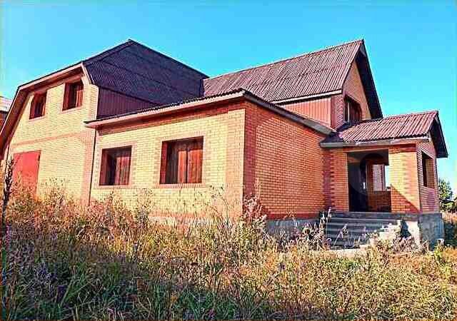 Дом 200 м² на участке 16,5 сот.