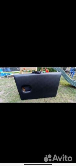 Массажный стол