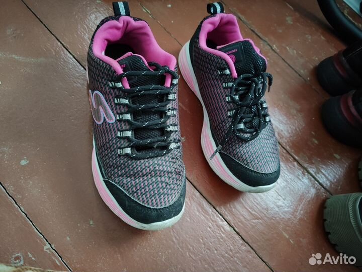 Кроссовки для девочки 33 размер