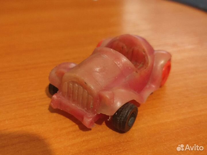 Ретро игрушка автомобиль