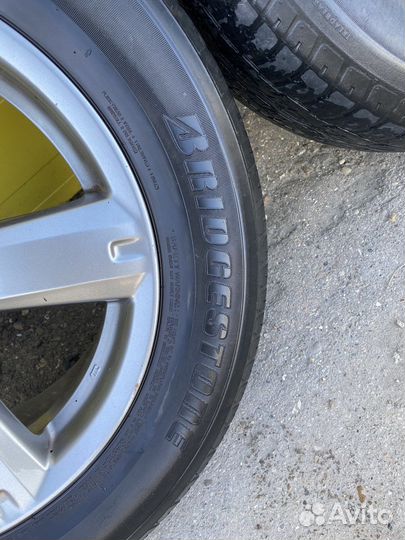 Оригинальные литые диски Тойота на летней резине