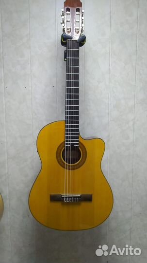 Электроакустическая классическая гитара Hohner