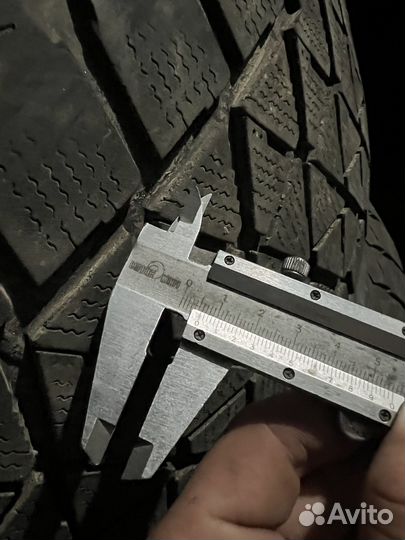 Bridgestone Blizzak DM-V2 265/50 R20