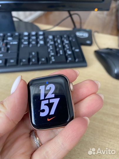 Часы apple watch se 40mm