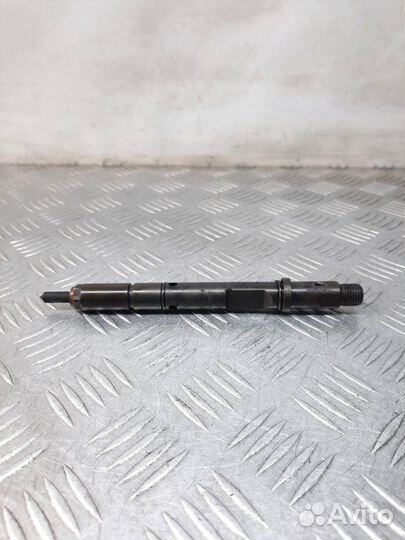 Форсунка Audi A6 универсал 2.5 BDG 2004