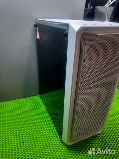 Корпус Powercase Mistral Z4 White