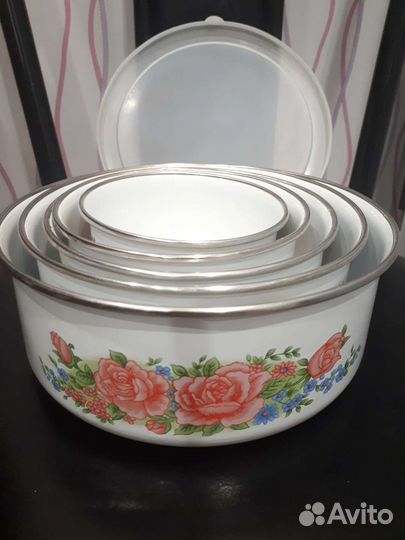 Набор из 5 контейнеров эмалированных с крышками