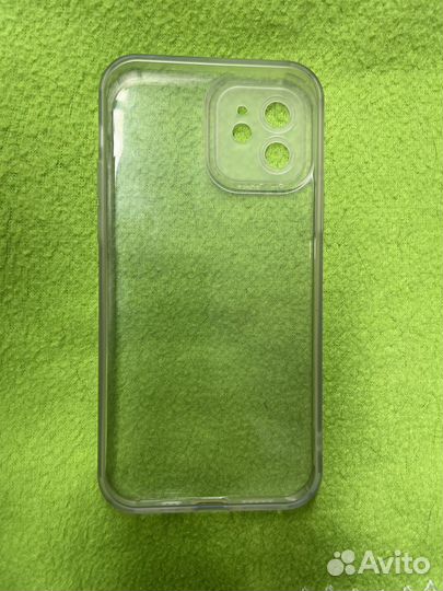 Чехол на iPhone 12