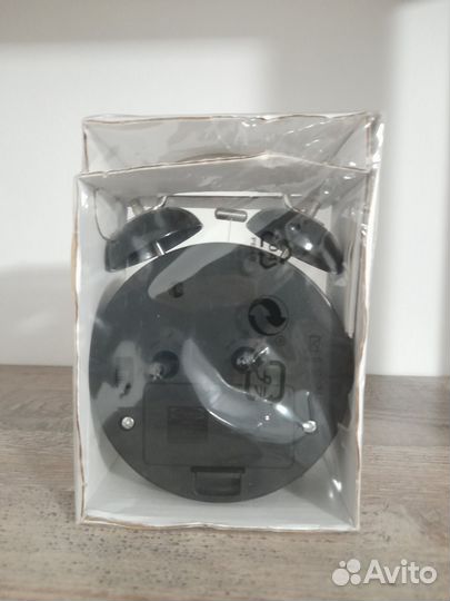 Часы будильник IKEA черные настольные