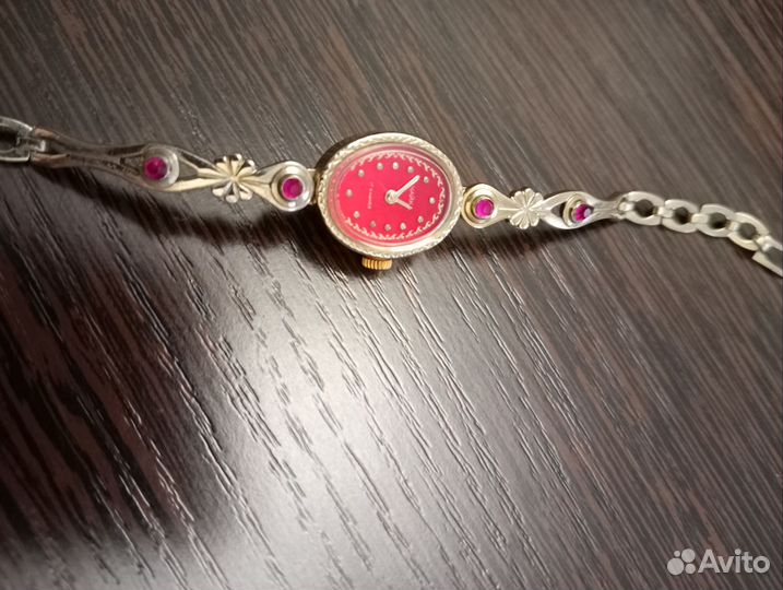 Часы Чайка женские