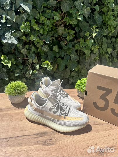 Кроссовки Adidas yeezy Boost 350 V2 white