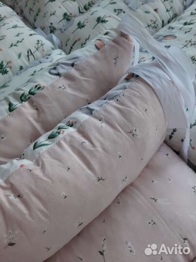 Бортики в кроватку для девочки