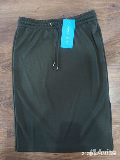 Юбки новые 46 размер