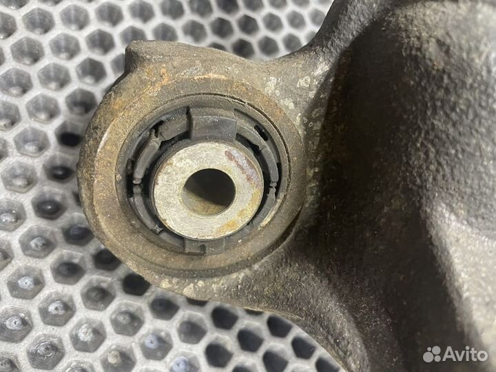 Кулак задний левый Mazda GJ 6 12-17г