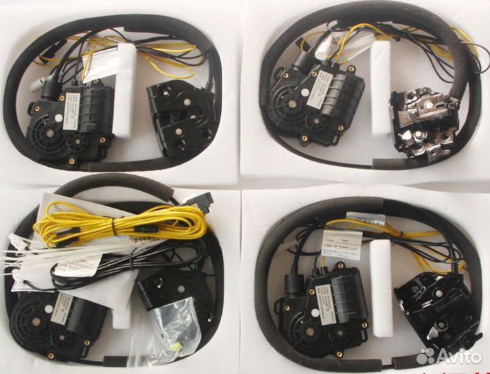 Toyota Camry 70 Доводчики дверей штатные F8BL9